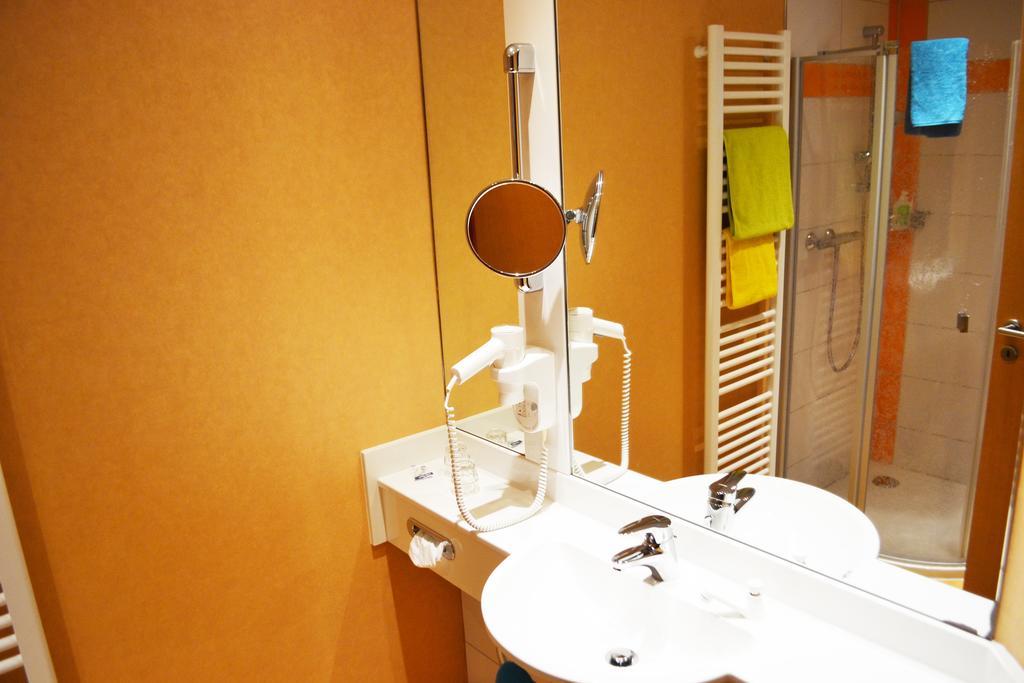 Hotel Witte-Konig Garrel Bilik gambar